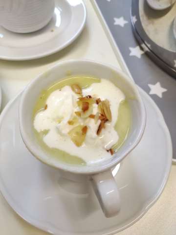 Zucchini-Cremesuppe