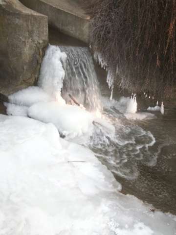 Vereister Wasserfall